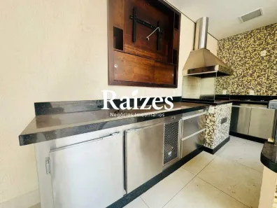 Casa com 4 Quartos para alugar, 300m² no Lídice, Uberlândia