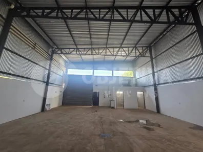 Galpão/Depósito/Armazém à venda, 290m² no Daniel Fonseca, Uberlândia
