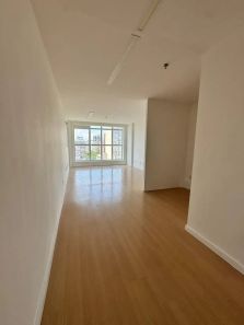 Sala Comercial para venda ou aluguel, 29m² no Centro, Niterói