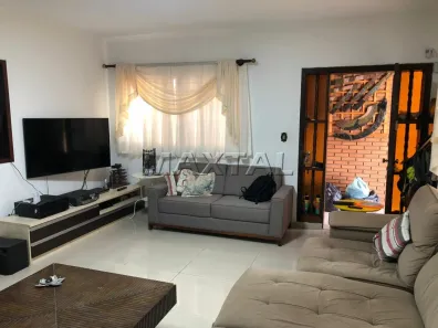 Sobrado com 4 Quartos à venda, 210m² no Bortolândia, São Paulo