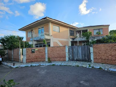 Casa com 4 Quartos à venda, 433m² no Atalaia, Aracaju