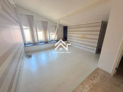 Casa com 4 Quartos para alugar, 774m² no Jardim Itaperi, Atibaia