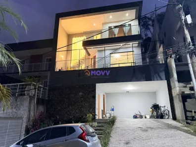 Casa de Condomínio com 3 Quartos à venda, 250m² no Maria Paula, São Gonçalo