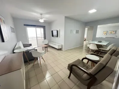 Apartamento com 2 Quartos para alugar, 70m² no Centro, Balneário Camboriú
