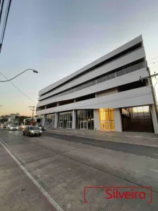 Sala Comercial para alugar, 890m² no São João, Porto Alegre