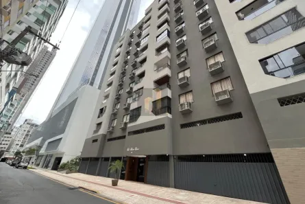 Apartamento com 2 Quartos para alugar, 70m² no Centro, Balneário Camboriú