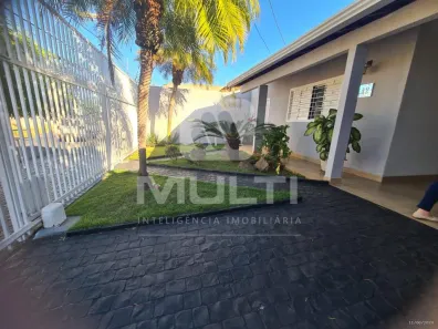 Casa com 1 Quarto à venda, 160m² no Cidade Jardim, Uberlândia
