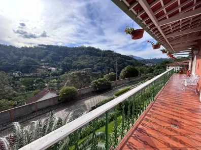 Casa com 3 Quartos à venda, 243m² no Golfe, Teresópolis