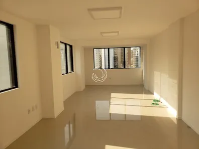 Sala Comercial à venda, 48m² no Centro, Florianópolis