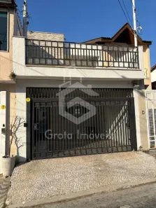 Casa com 3 Quartos à venda, 225m² no Vila Londrina, São Paulo