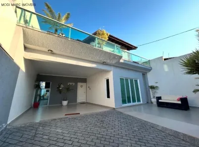 Sobrado com 4 Quartos à venda, 300m² no Vila Oliveira, Mogi das Cruzes