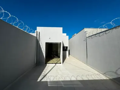 Casa com 2 Quartos à venda, 45m² no Jardim Olímpico, Montes Claros