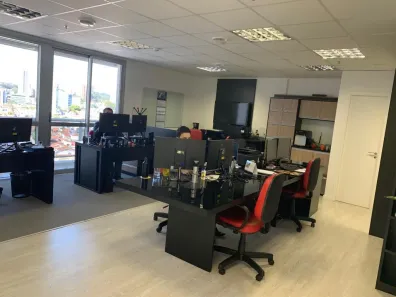 Sala Comercial para alugar, 56m² no Vila São Francisco (Zona Sul), São Paulo