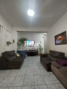 Casa com 3 Quartos à venda, 180m² no Laranjeiras, Uberlândia