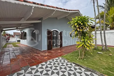 Casa com 3 Quartos à venda, 139m² no Jardim Ribamar, Peruíbe