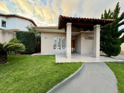 Casa com 3 Quartos à venda, 230m² no Parque Residencial Alcântara, Londrina