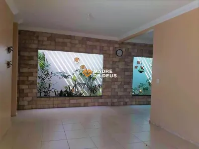 Casa com 4 Quartos à venda, 215m² no Cocó, Fortaleza