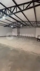 Galpão/Depósito/Armazém para alugar, 384m² no Alto Umuarama, Uberlândia