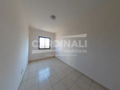 Apartamento com 2 Quartos para alugar, 68m² no Centro, Araraquara