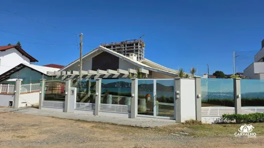 Casa com 4 Quartos à venda, 250m² no Centro, Penha