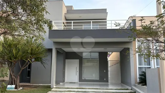 Casa de Condomínio com 2 Quartos para alugar, 100m² no Iporanga, Sorocaba