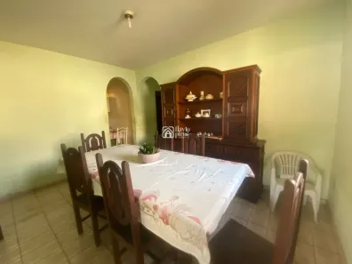 Casa com 6 Quartos à venda, 250m² no Brasiléia, Betim