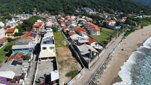 Lote/Terreno à venda, 300m² no Armação do Pântano do Sul, Florianópolis