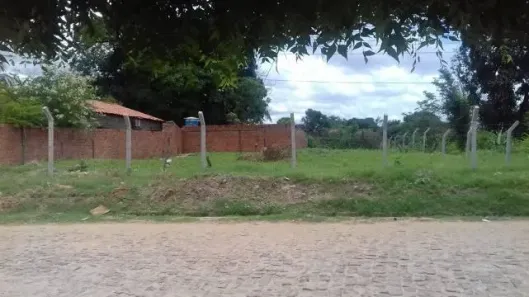 Lote/Terreno à venda, 900m² no Lourival Parente, Teresina
