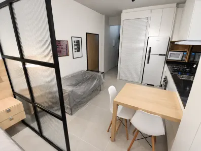 Apartamento com 1 Quarto para alugar, 30m² no Centro, Florianópolis