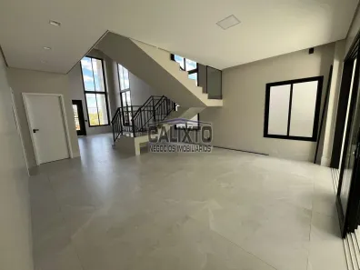 Casa de Condomínio com 4 Quartos à venda, 293m² no Laranjeiras, Uberlândia