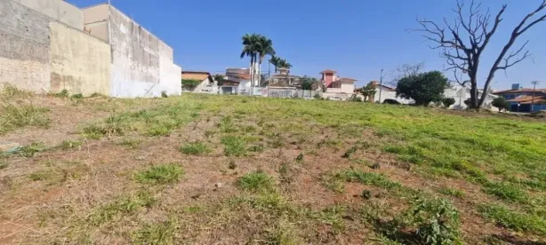 Lote/Terreno à venda, 648m² no Universitário, São José do Rio Preto