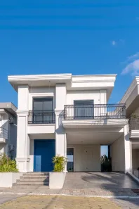 Casa com 4 Quartos à venda, 232m² no Centro, Balneário Piçarras
