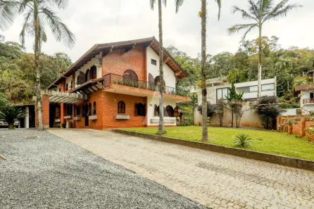 Casa de Condomínio com 5 Quartos à venda, 454m² no Saguaçu, Joinville