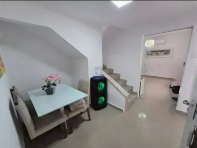 Sobrado com 3 Quartos à venda, 120m² no Marapé, Santos