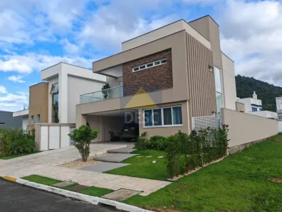 Casa de Condomínio com 4 Quartos à venda, 250m² no Santa Regina, Camboriú