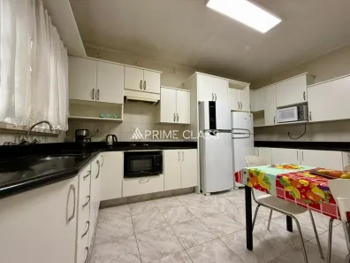 Sobrado com 4 Quartos para alugar, 180m² no Fátima, Canoas