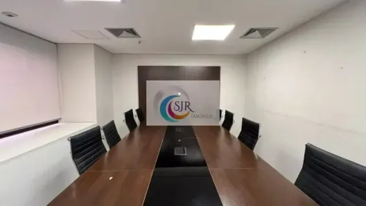 Sala Comercial para alugar, 200m² no Itaim Bibi, São Paulo