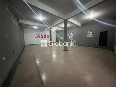 Sala Comercial para alugar, 150m² no Vila Anália, Montes Claros