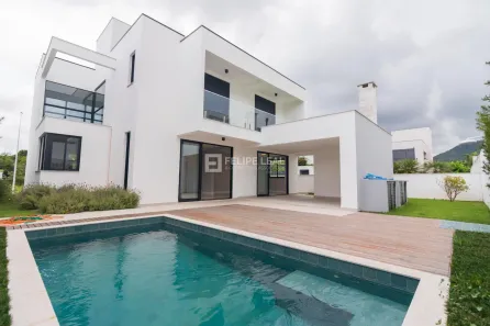 Casa de Condomínio com 3 Quartos à venda, 318m² no Ratones, Florianópolis