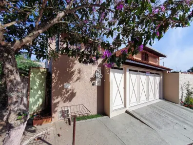 Sobrado com 3 Quartos à venda, 229m² no Jardim Santa Adelaide, Jundiaí