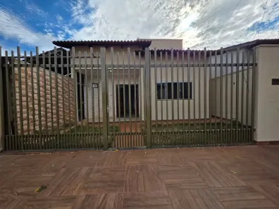 Casa com 3 Quartos à venda, 230m² no Setor Cristina II, Trindade
