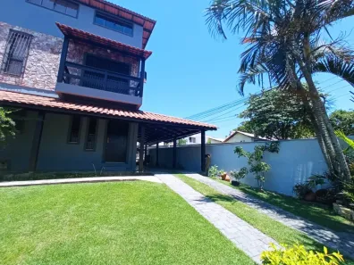 Casa com 3 Quartos à venda, 280m² no Cacupé, Florianópolis