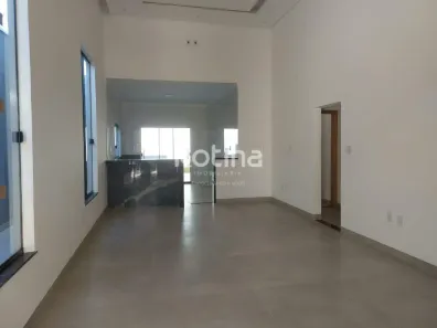 Casa com 3 Quartos à venda, 171m² no Novo Mundo, Uberlândia