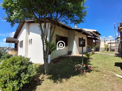 Casa com 4 Quartos para alugar, 135m² no Cristo Redentor, Caxias do Sul