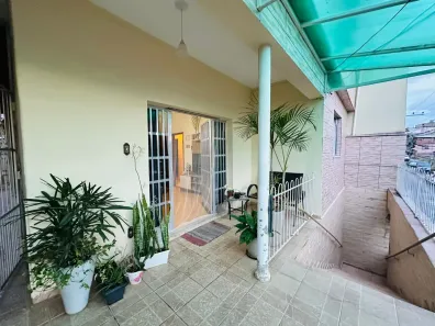 Casa com 4 Quartos à venda, 151m² no Santa Cecília, Juiz de Fora