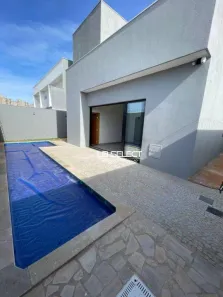 Casa com 3 Quartos à venda, 158m² no Novo Mundo, Uberlândia