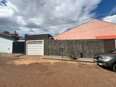 Casa com 2 Quartos para alugar, 100m² no Conjunto Aero Rancho, Campo Grande
