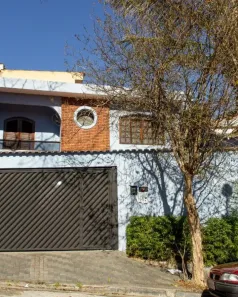 Casa com 3 Quartos para alugar, 160m² no Vila Lucinda, Santo André