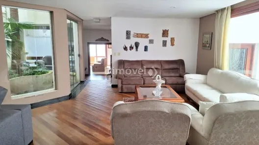 Casa com 4 Quartos à venda, 379m² no Chácara das Pedras, Porto Alegre