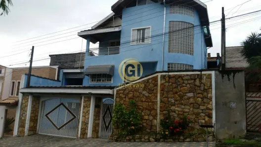 Sobrado com 3 Quartos à venda, 380m² no Jardim Terras de São João, Jacareí